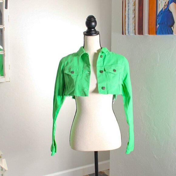 Nasty Gal Cropped Trucker Denim Jacket - Size Small - Effortless Cool! - Picture 2 of 6